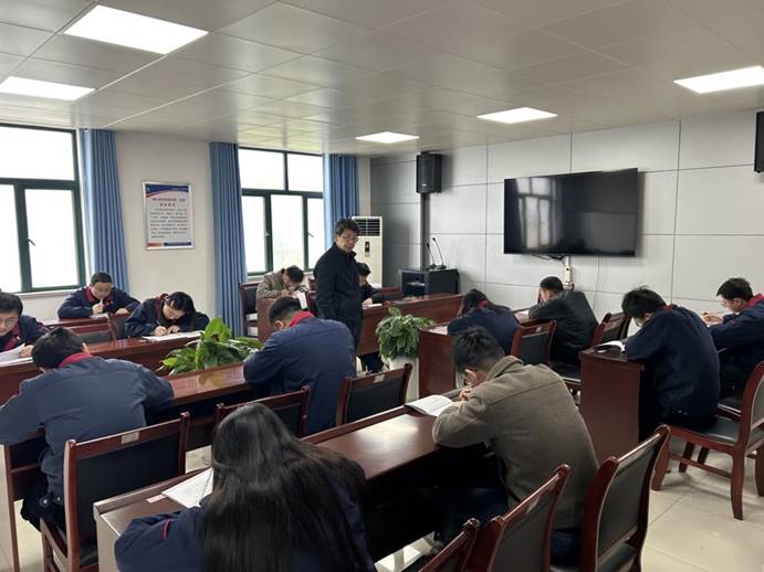 建材公司、檢測(cè)公司聯(lián)合開(kāi)展管理人員業(yè)務(wù)提升考試